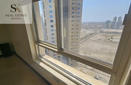 Apartment - 3 Bedrooms - 5 Bathrooms for rent in Abraj Al Lulu - Manama - Capital Governorate