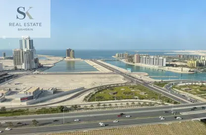 شقة - 3 غرف نوم - 4 حمامات للايجار في أبراج اللولو - المنامة - محافظة العاصمة