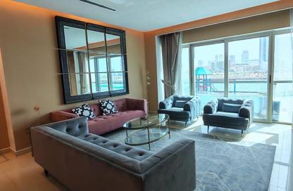 Apartment - 3 Bedrooms - 5 Bathrooms for rent in Reef Island - Capital Governorate