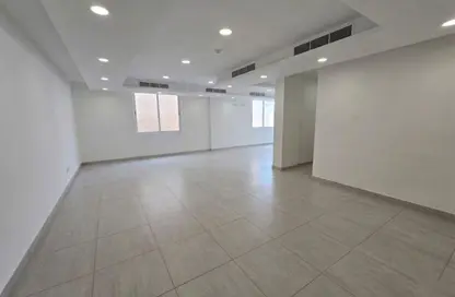 مكتب - 2 غرف نوم - 2 حمامات للايجار في الشاخورة - المحافظة الشمالية