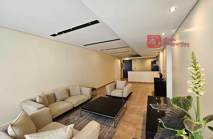 Apartment - 3 - 3 for rent in Sanabis - Manama - Capital Governorate