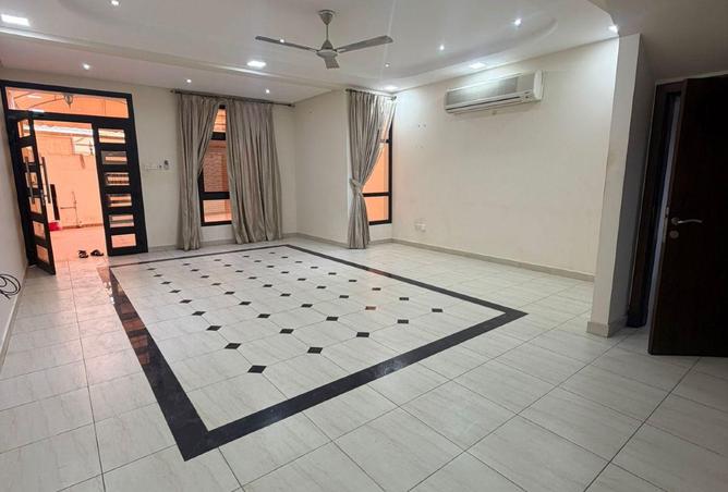 53268429 - Property Main Image