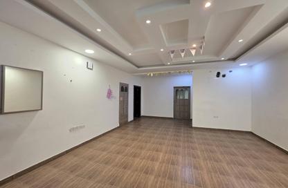 Apartment - 3 Bedrooms - 3 Bathrooms for rent in Alhajiyat - Riffa - Southern Governorate