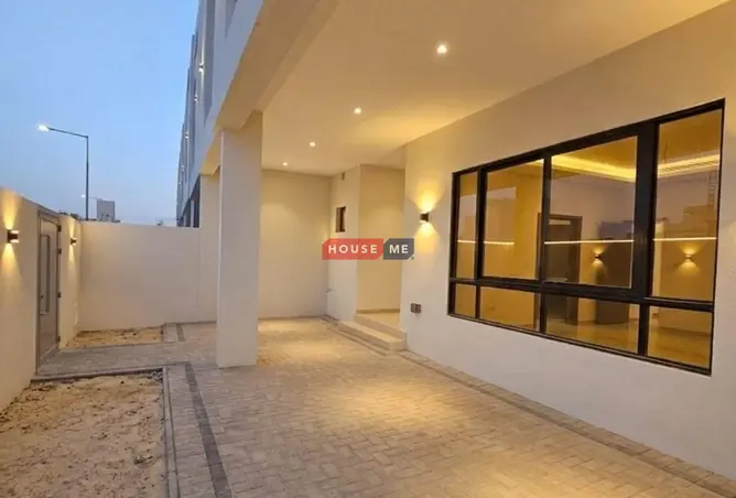 54397093 - صورة العقار 3