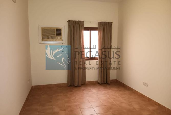 988856 - Property Image 3