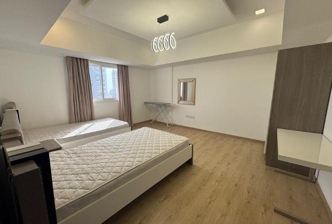 1001225 - Property Image 2