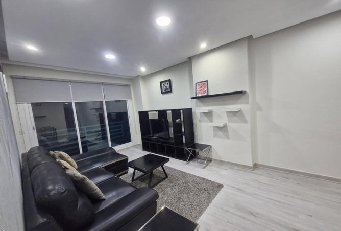 989796 - Property Main Image