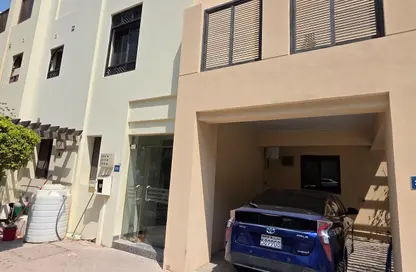 Villa - 4 Bedrooms - 5 Bathrooms for rent in Amwaj Avenue - Amwaj Islands - Muharraq Governorate