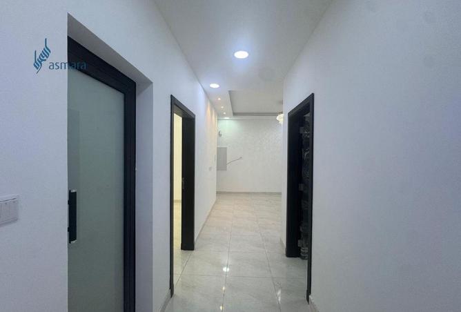 56038002 - Property Image 3