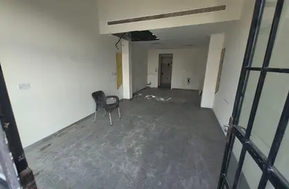 متجر - استوديو - 1 حمام للايجار في جرداب - المحافظة الوسطى