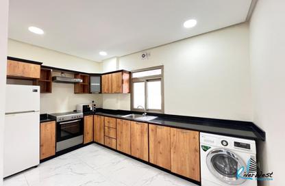 Apartment - 2 Bedrooms - 2 Bathrooms for rent in Seef - Capital Governorate