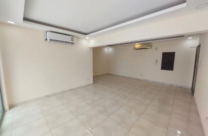 Apartment - 2 Bedrooms - 2 Bathrooms for rent in Hidd - Muharraq Governorate