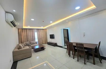 Apartment - 2 Bedrooms - 2 Bathrooms for rent in Busaiteen - Muharraq Governorate