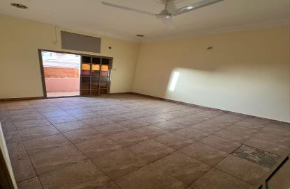 Apartment - 2 Bedrooms - 2 Bathrooms for rent in Buri - Northern Governorate