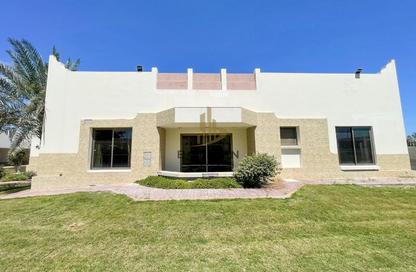 Compound - 4 Bedrooms - 4 Bathrooms for rent in Saar - Northern Governorate
