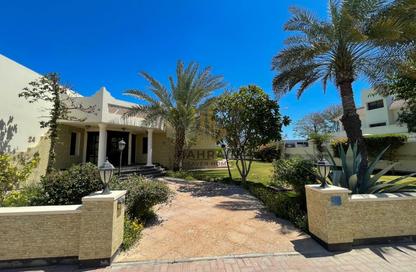 Compound - 4 Bedrooms - 4 Bathrooms for rent in Saar - Northern Governorate