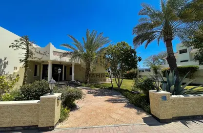 Compound - 4 Bedrooms - 4 Bathrooms for rent in Saar - Northern Governorate