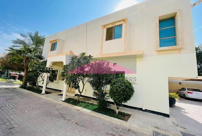 998028 - Property Main Image