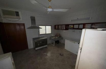 Villa - 7+ Bedrooms - 4 Bathrooms for sale in A'Ali - Central Governorate