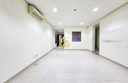 Apartment - 2 Bedrooms - 2 Bathrooms for rent in Janabiya - Northern Governorate