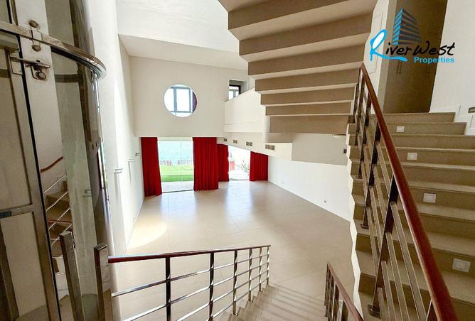 53682972 - Property Image 2