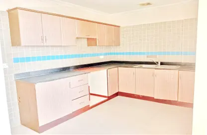 Apartment - 2 Bedrooms - 2 Bathrooms for rent in Budaiya - Northern Governorate