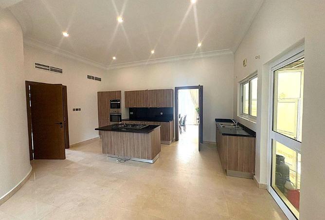 53600129 - Property Image 2