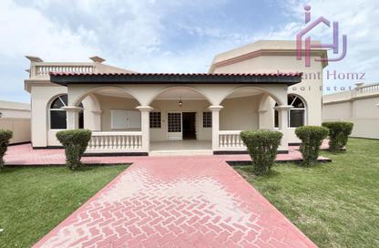 Villa - 4 Bedrooms - 4 Bathrooms for rent in Janabiya - Northern Governorate Villa - 4 Bedrooms - 4 Bathrooms for rent in Janabiya - Northern Governorate