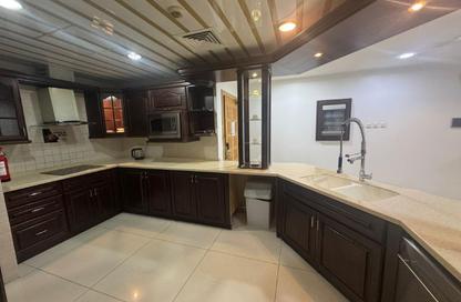 Apartment - 2 Bedrooms - 2 Bathrooms for rent in Al Juffair - Capital Governorate