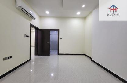 Apartment - 2 Bedrooms - 3 Bathrooms for rent in Hidd - Muharraq Governorate
