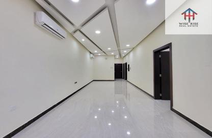 Apartment - 2 Bedrooms - 3 Bathrooms for rent in Hidd - Muharraq Governorate