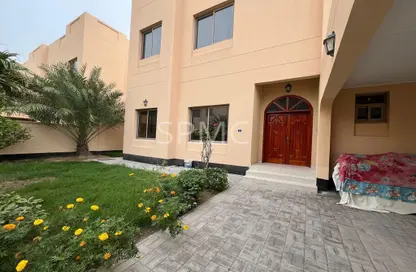Villa - 4 Bedrooms - 5 Bathrooms for rent in Janabiya - Northern Governorate