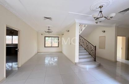 Villa - 4 Bedrooms - 5 Bathrooms for rent in Janabiya - Northern Governorate