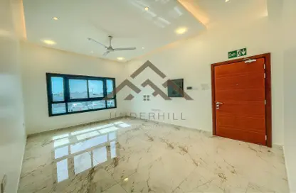 Apartment - 2 Bedrooms - 2 Bathrooms for rent in Busaiteen - Muharraq Governorate