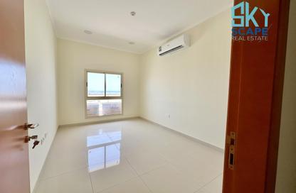 Office Space - Studio - 2 Bathrooms for rent in Seef - Capital Governorate