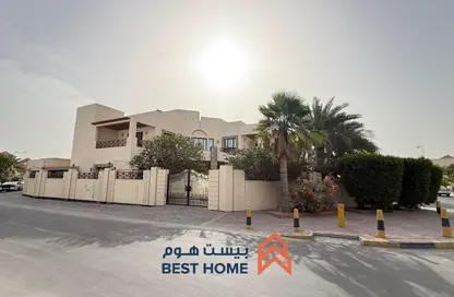 Villa - 6 Bedrooms - 5 Bathrooms for sale in Jurdab - Central Governorate