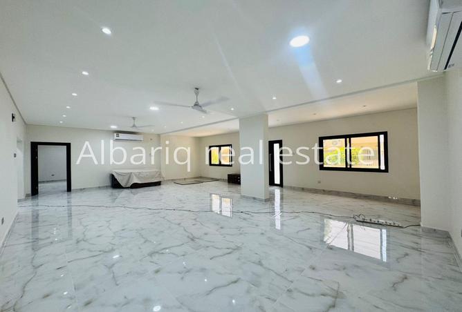 57067038 - Property Image 2
