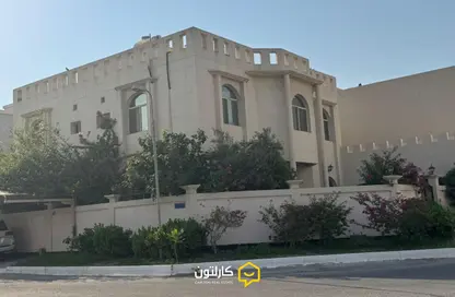 Villa - 5 Bedrooms - 6 Bathrooms for sale in Bu Quwah - Northern Governorate