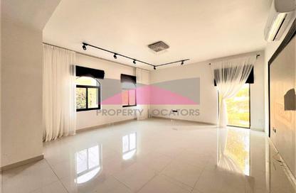 Villa - 3 - 4 for rent in Saar - Northern Governorate