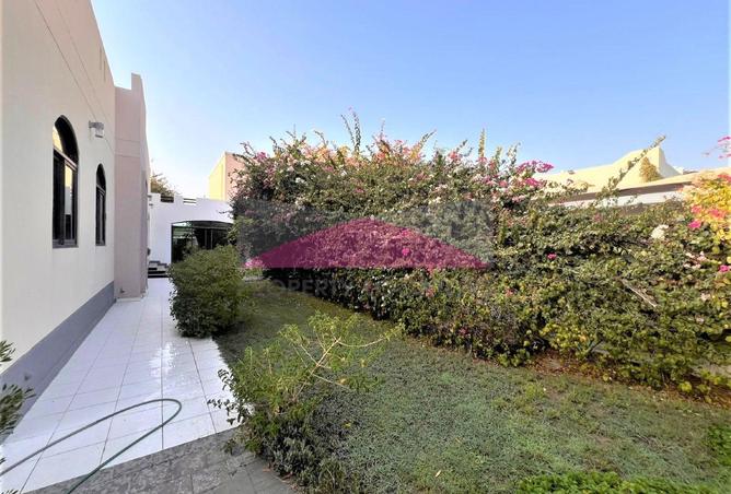 56672132 - Property Image 2
