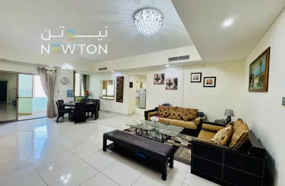 Apartment - 2 Bedrooms - 4 Bathrooms for rent in Al Juffair - Capital Governorate