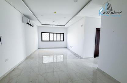 Apartment - 2 Bedrooms - 2 Bathrooms for rent in Bu Quwah - Northern Governorate