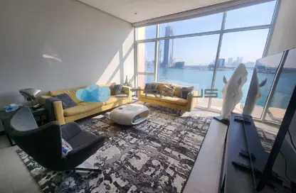 Apartment - 2 Bedrooms - 3 Bathrooms for rent in Reef Island - Capital Governorate