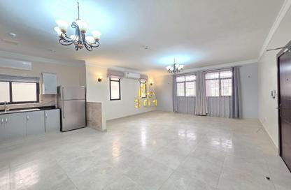 Apartment - 3 Bedrooms - 2 Bathrooms for rent in Saar - Northern Governorate Apartment - 3 Bedrooms - 2 Bathrooms for rent in Saar - Northern Governorate