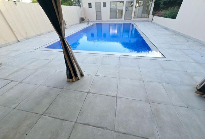 55893120 - Property Main Image