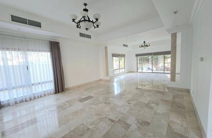 Villa - 4 Bedrooms - 5 Bathrooms for rent in Saar - Northern Governorate