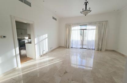 Villa - 4 Bedrooms - 5 Bathrooms for rent in Saar - Northern Governorate