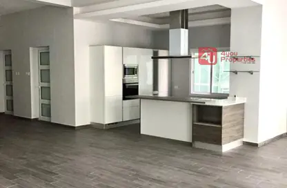 Apartment - 3 Bedrooms - 4 Bathrooms for rent in Tubli - Central Governorate