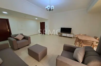 Apartment - 2 Bedrooms - 2 Bathrooms for rent in Al Burhama - Manama - Capital Governorate