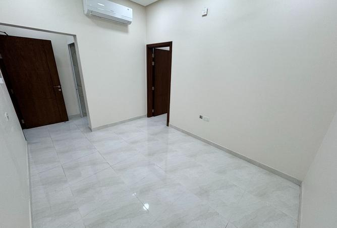 56889700 - Property Main Image
